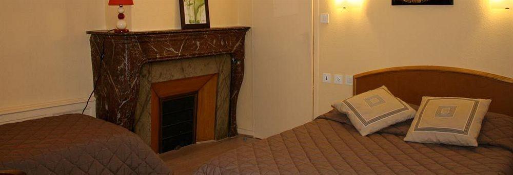 Hotel Cheval De Bronze 르미르몽 외부 사진